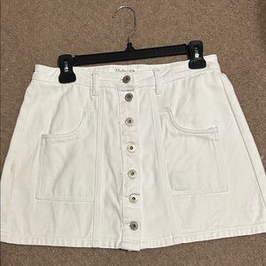 Mignon White Button-Front Skirt
